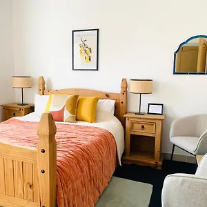 Bed & Breakfast La Maison Du Canal, Rostrenen